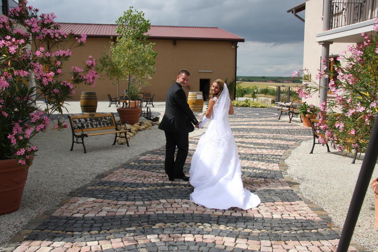 Gau-Odernheim Gutshof Rebblute B&B 외부 사진